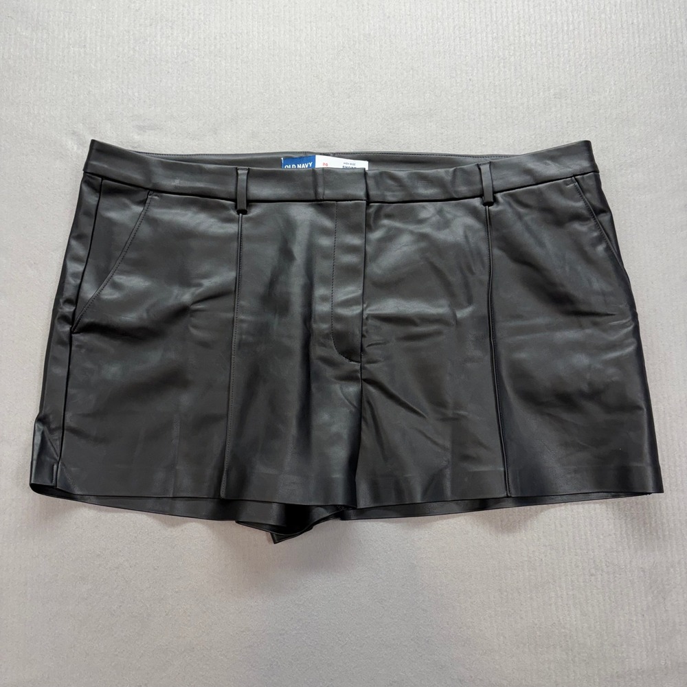 Old Navy Tailored Short Womens 20 Black High-Rise Faux Leather 804515-00